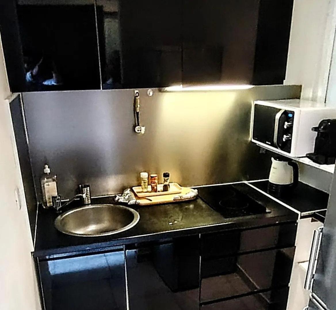 Studio Cosy Balcon Apercu Mer Αντίμπ 0*,  Γαλλία