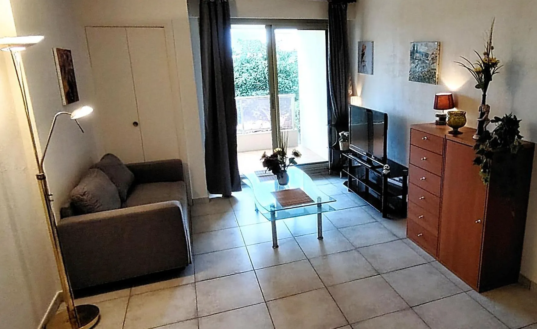 Studio Cosy Balcon Apercu Mer Antibes 0*,  France